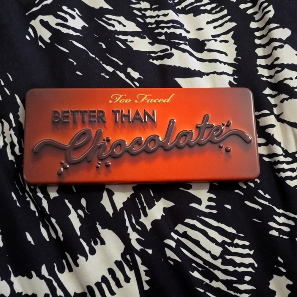 Too Faced Better Than Chocolate eyeshadow palette